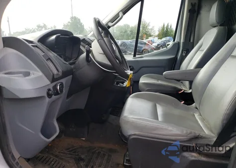 2017 Ford Transit T-250 z USA, uszkodzony, nr VIN 1FTYR2CM7HKA01472